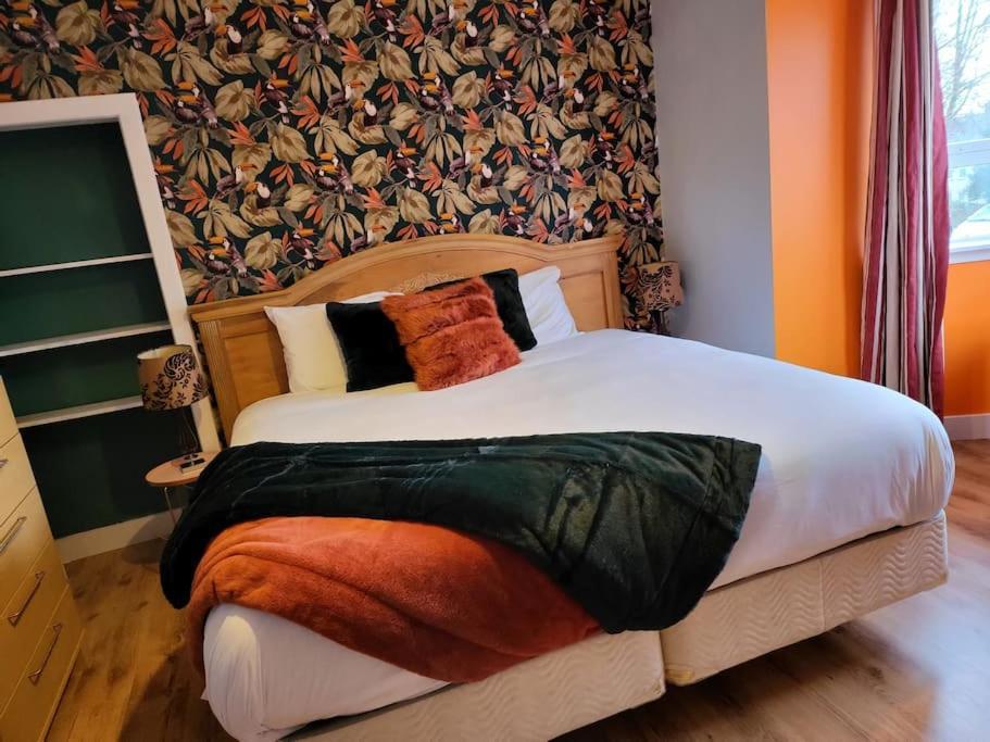 4 Bedroom Apts At Sensational Serviced Aberdeen- Powis Crescent